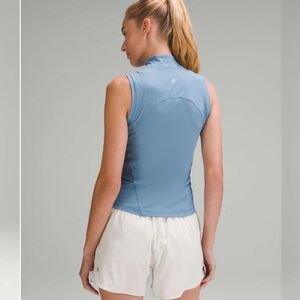 Lululemon Lightweight Nulux Mock-Neck Tank Top
Utility Blue - size 10